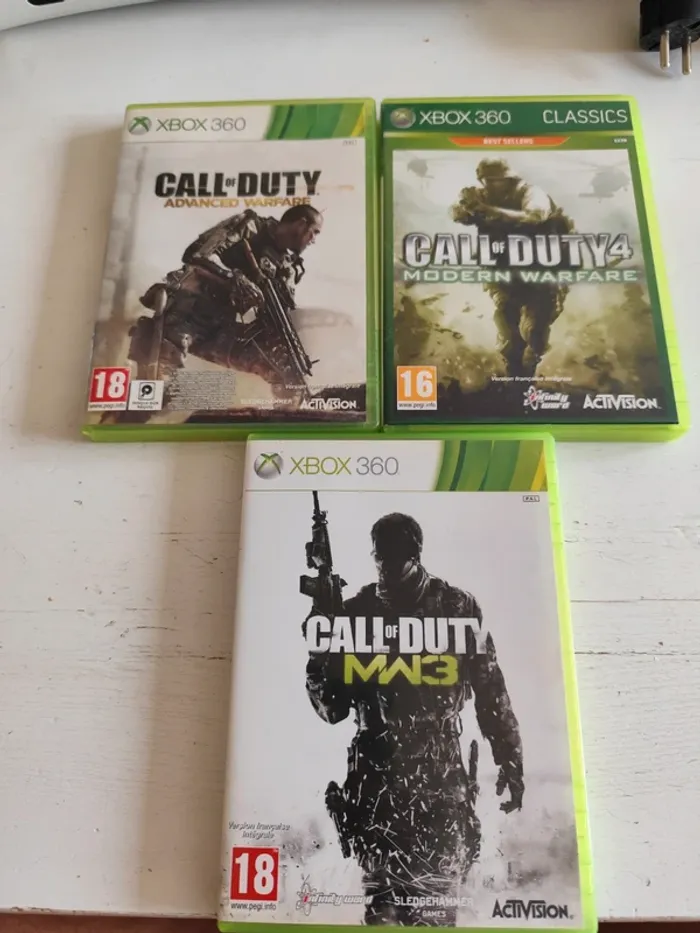 Lot 3 call of duty Xbox 360 Modern Warfare 3 et 4 + Advanced Warfare