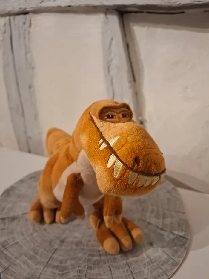 Peluche Butch dinosaure Le voyage d'Arlo - photo numéro 4