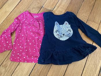2 tshirts manches longues 3 ans