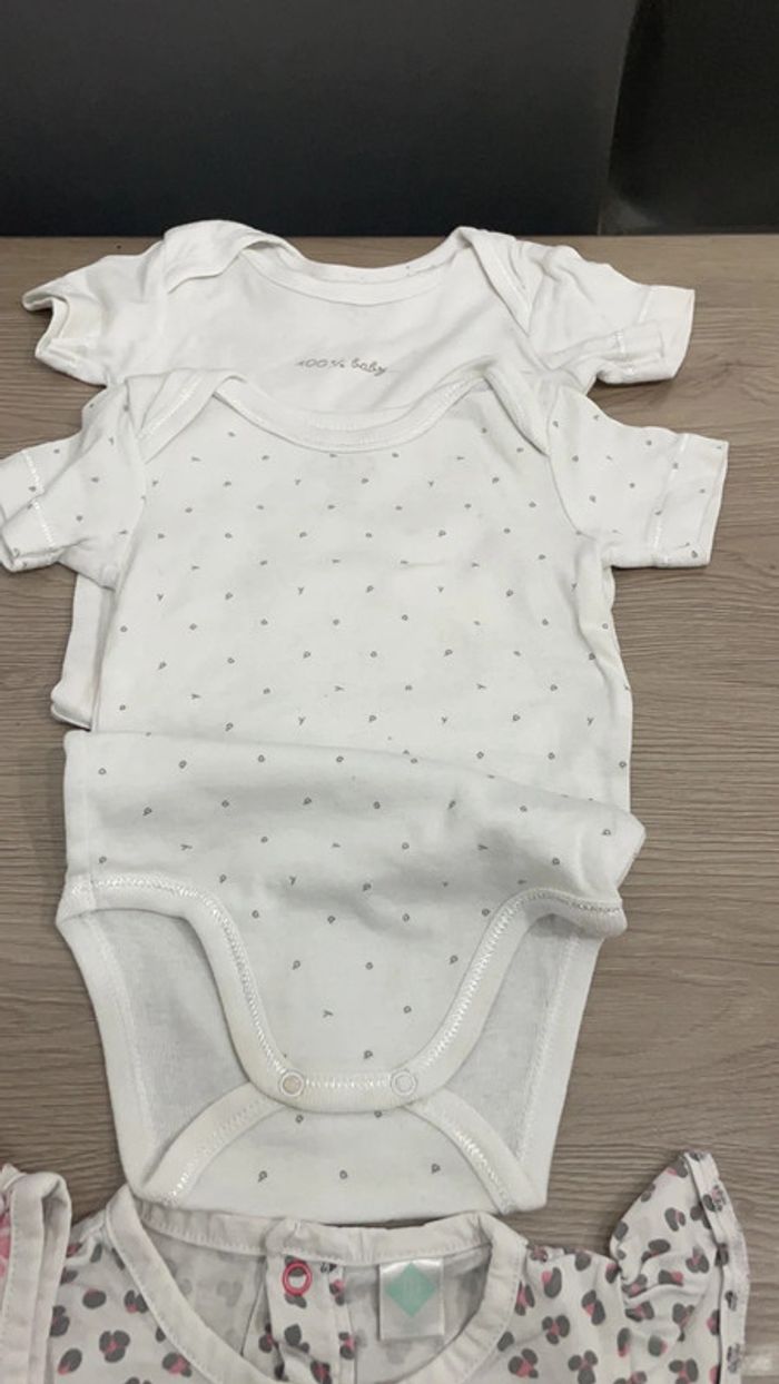 Lot de 6 vêtements Tex en12 mois - photo numéro 3