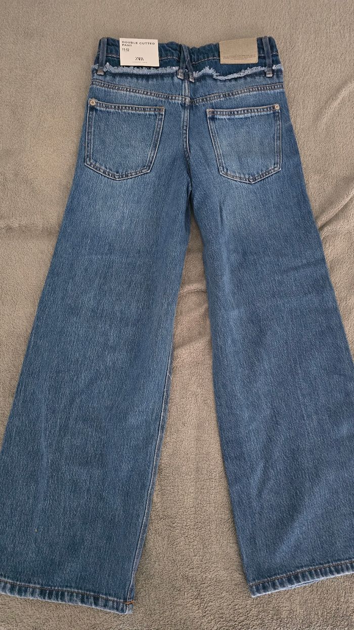 NEUF (non porté) superbe jeans wide leg 12ans fille - photo numéro 2