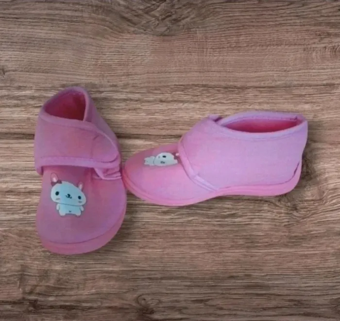 Chausson fille a scratch lapin Pointure 27