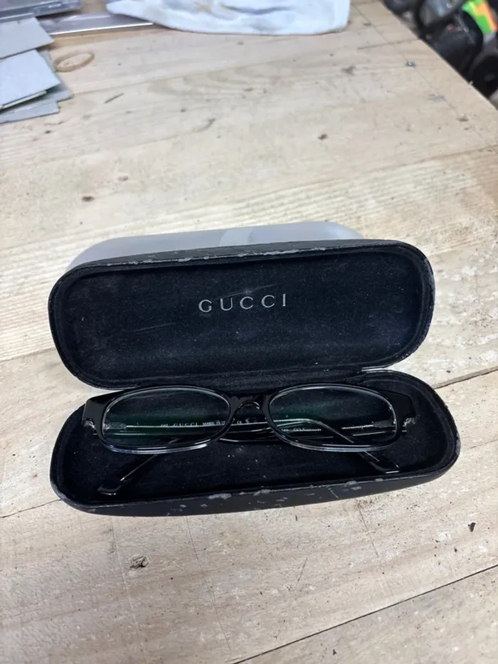 Boîte + lunette Gucci - photo numéro 16