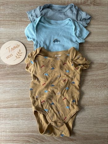 3 bodies manches courtes