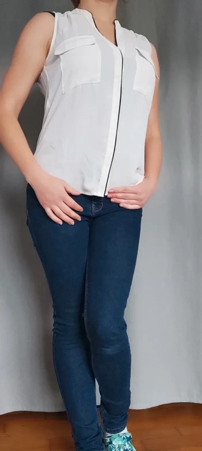 Blouse sans manche - photo numéro 3
