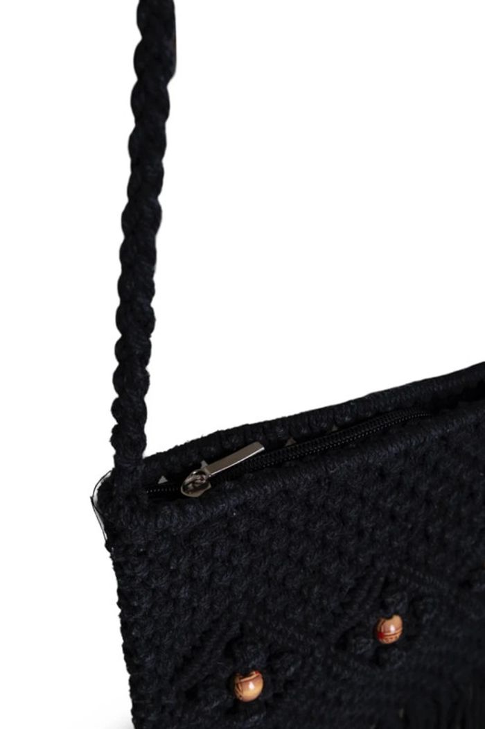 Sac bandoulière noir en macramé et franges • macramé crossbody bag with fringes - photo numéro 4