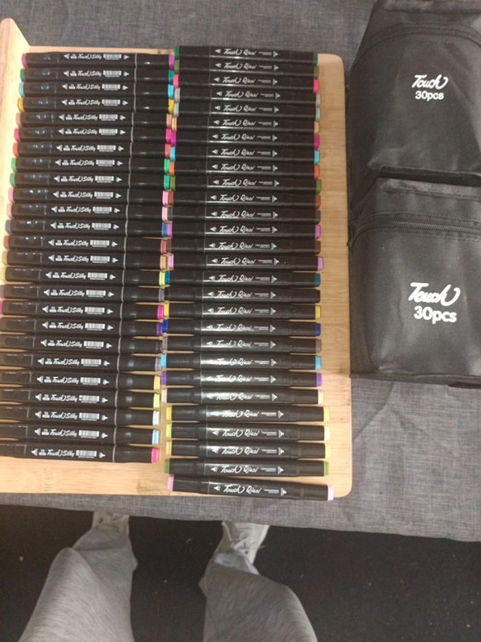 Lot de 53 feutres comme neuf - photo numéro 3