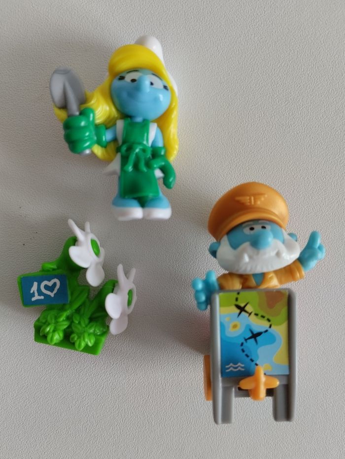 Lot de 2 figurines Schtroumpfs Kinder - photo numéro 3