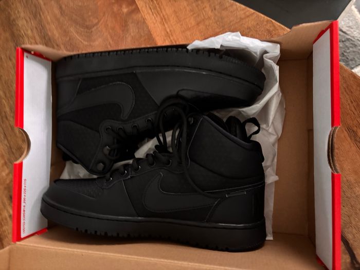 Baskets Nike P.40,5 Neuves unisex - photo numéro 8