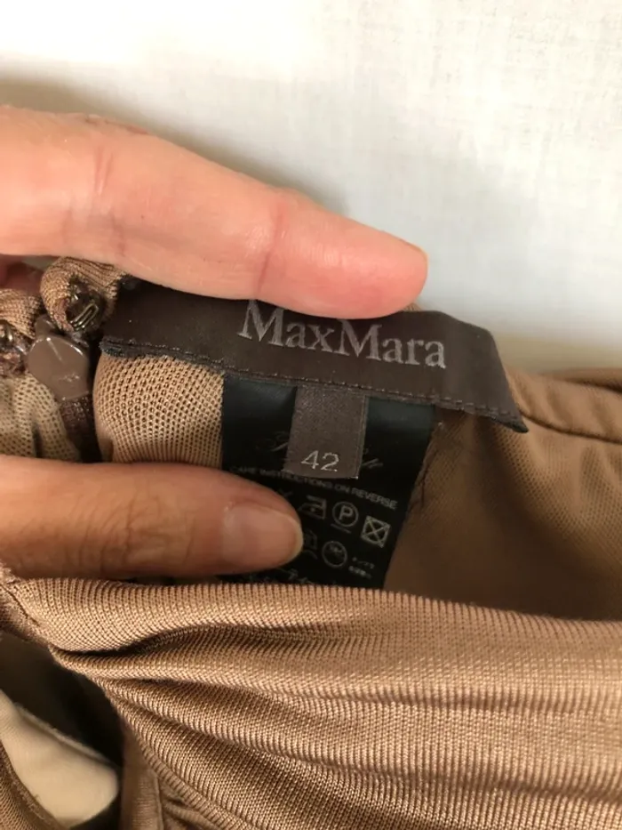 Robe bustier maxi couleur bronze taille 38 Pianoforte di Max Mara très bon état - photo numéro 15