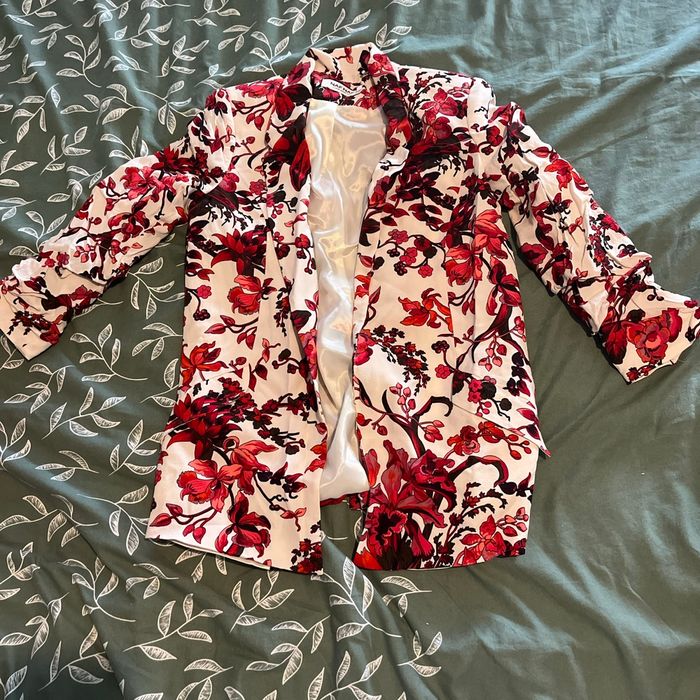 Veste.