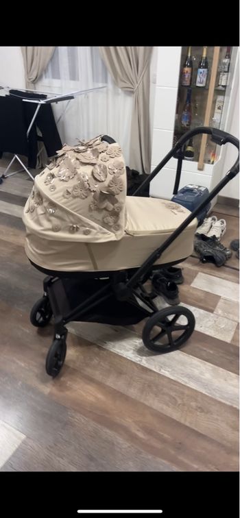 Poussette cybex simply Flowers