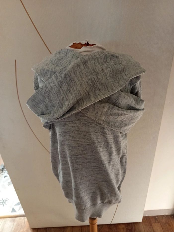 Pull la halle 12 ans