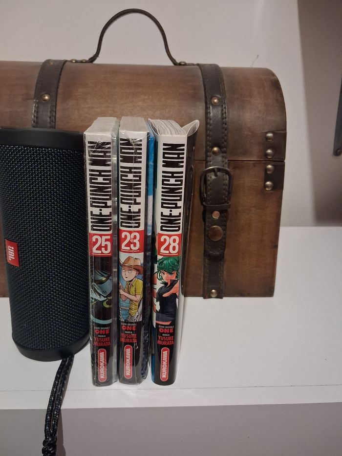 Manga One Punch tome 23 et 25 collector + tome 28 jaquette alternative