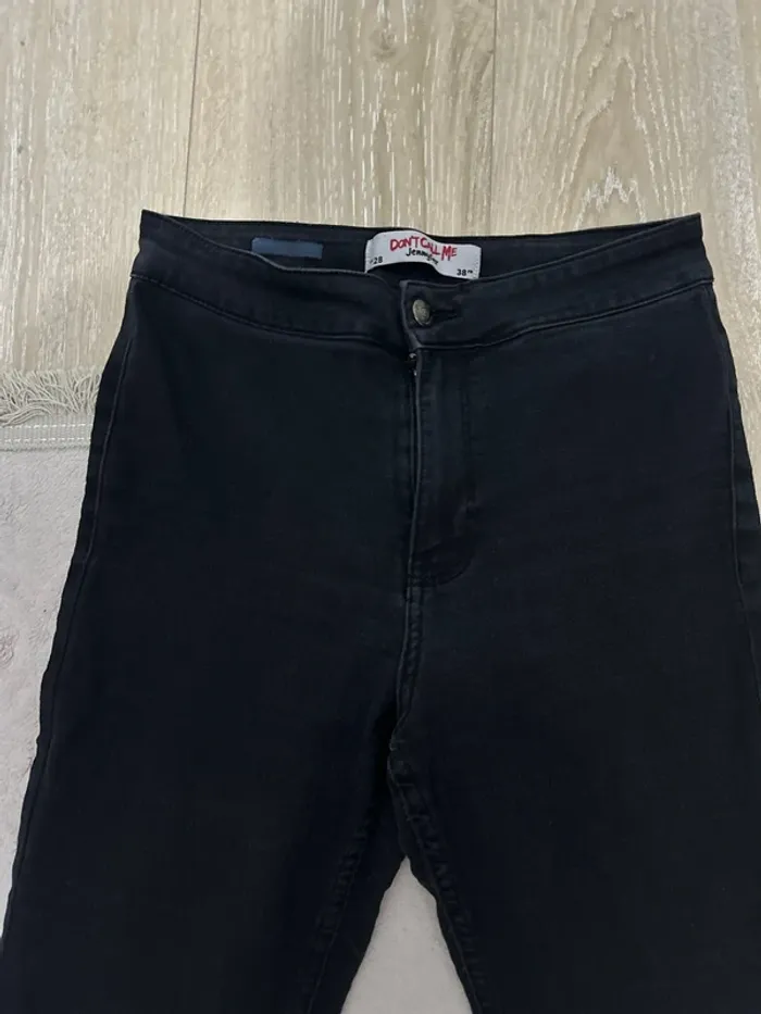 Jeans noir - photo numéro 3