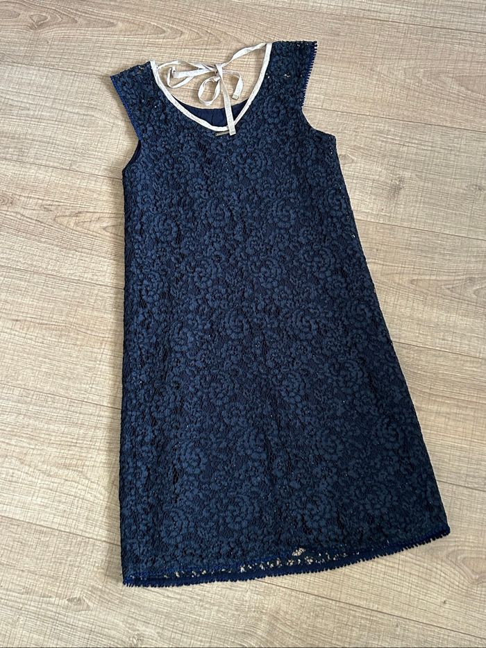 Robe bleue marine en dentelle One Step taille 36 TBE - photo numéro 8