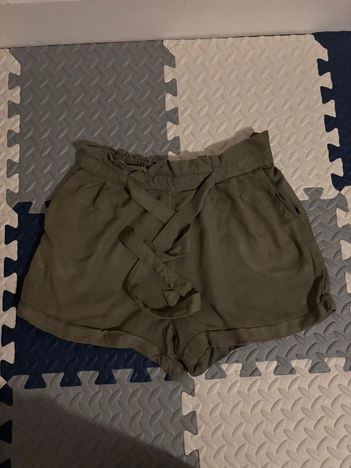 Short fluide à poches, kaki, Pimkie, à noeud