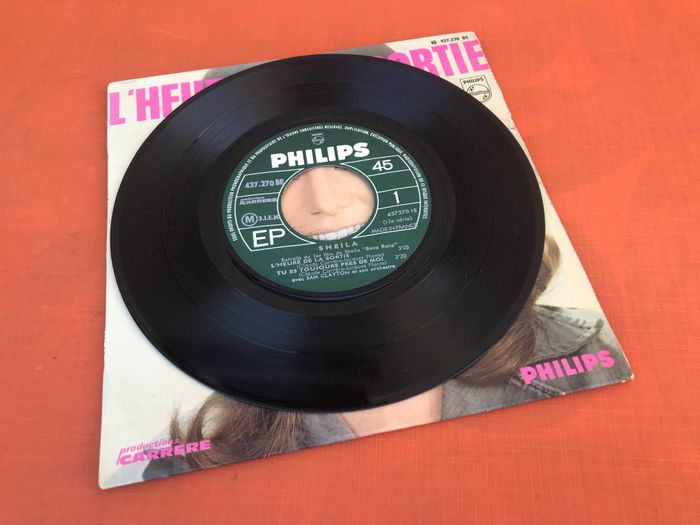 Vinyle 45 tours Sheila L' Heure de la sortie (1966) Philips 437.270 BE - photo numéro 3