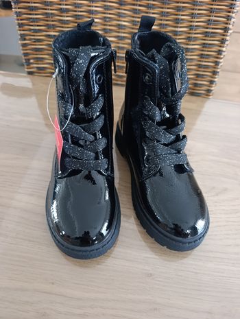Bottines vernis T30
