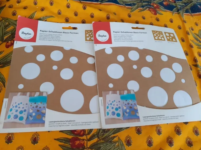 lot de pochoir papier