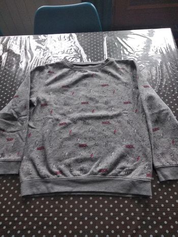 Pull Primark 10/11 ans