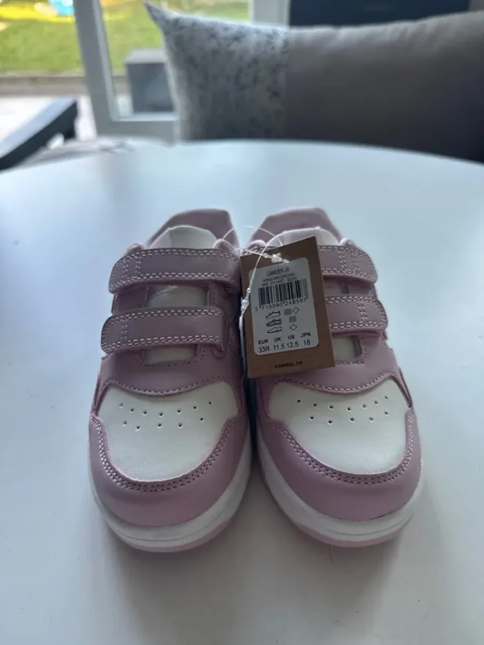 Baskets Hummel rose et blanc – Taille 33 – Neuves étiquette - photo numéro 2