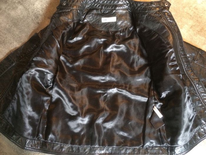Veste style motard H&M 7/8ans neuve - photo numéro 2
