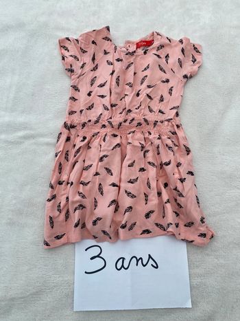 Très belle robe toute douce 3 ans