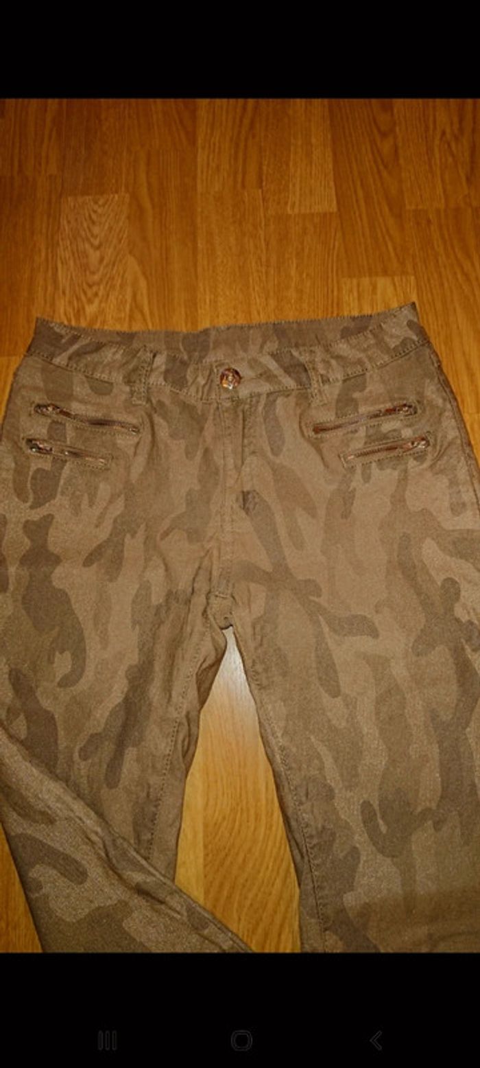 Pantalon Stretch T 38 en bon état - photo numéro 5