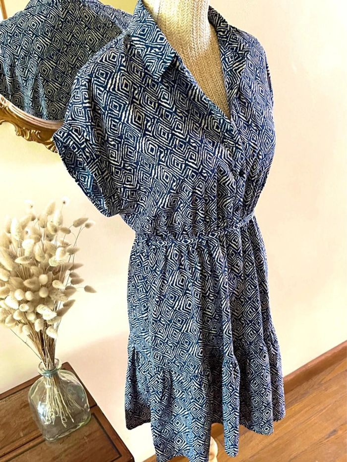 Robe Chemise traffic - Taille S - Chic et Confortable neuf - photo numéro 2