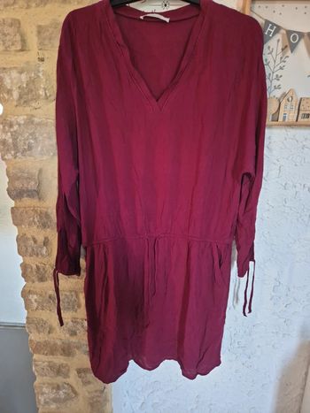 Jolie robe fluide mi-longue couleur bordeaux tendance Promod taille 46