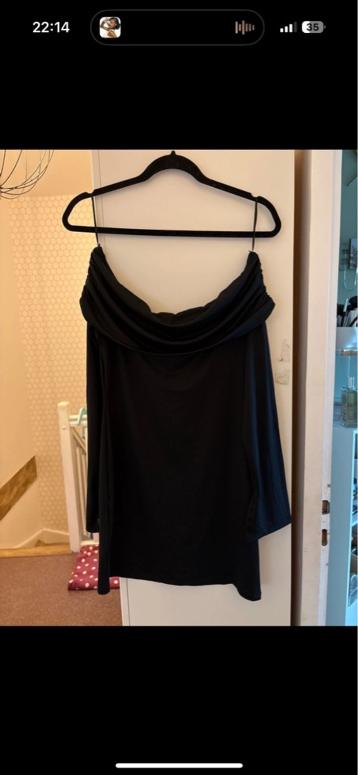 Robe épaules dénudées