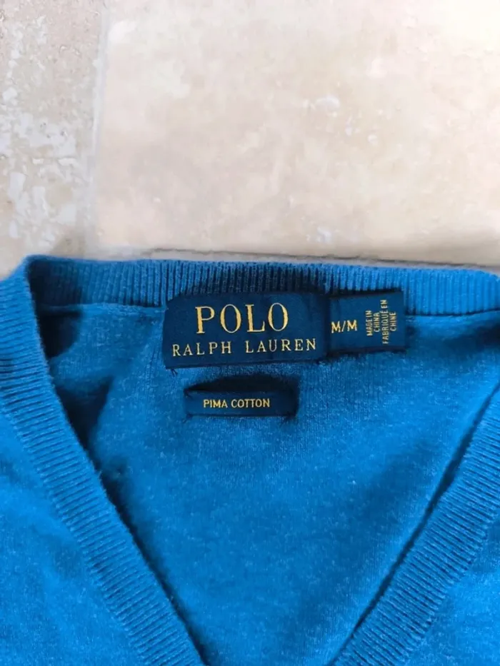 Pull col V bleu logo jaune Ralph Lauren M comme neuf - photo numéro 5