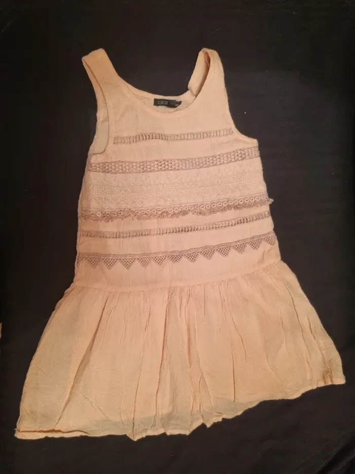 Robe rose pale