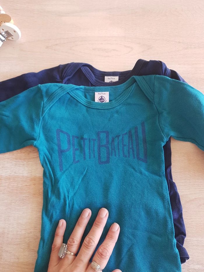 Lot de 3 bodys petit Bateau 9 mois - photo numéro 2