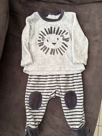 2 pyjamas velours 3 mois