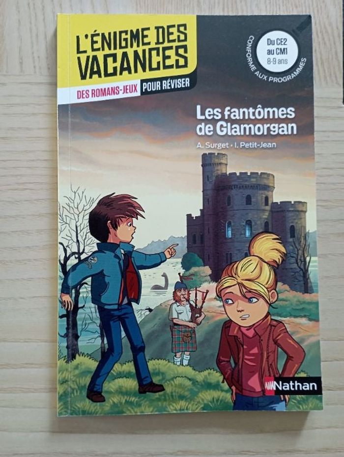 Livre histoire enigme 8-9 ans