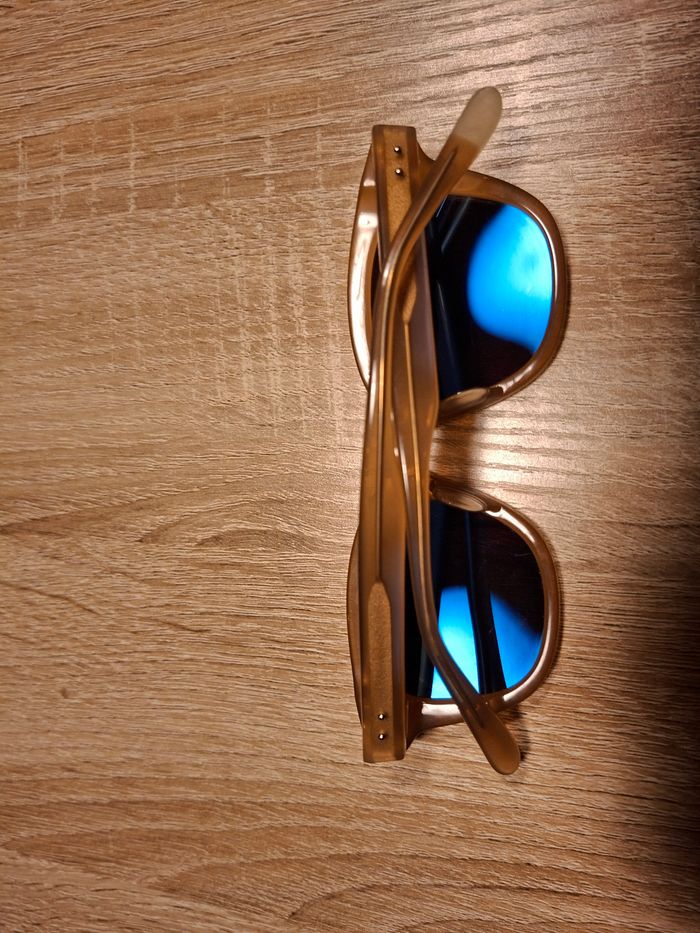 BLANC. : Lunettes de Soleil Tendance Oeil de Chat HZ B0014 – Comme Neuves! - photo numéro 4