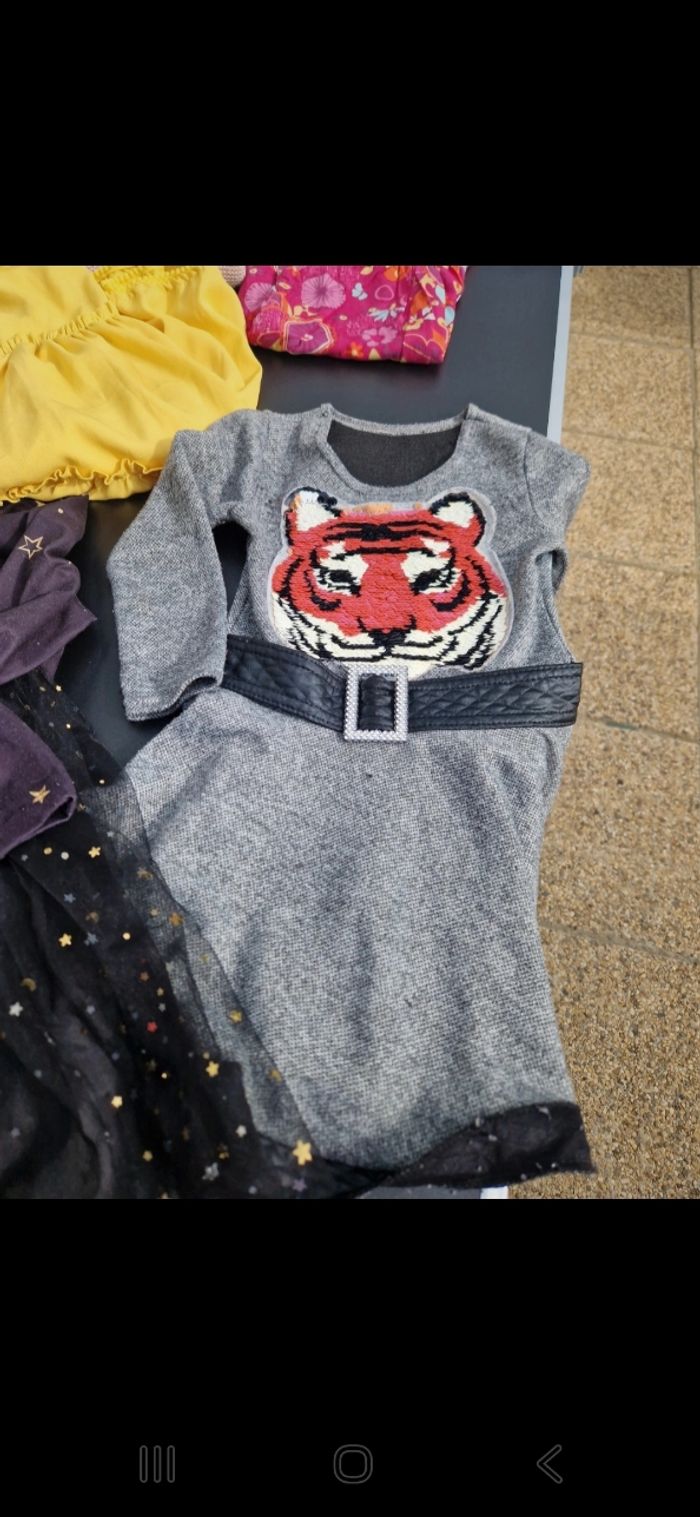 Lot vêtements 4 ans fille N 8 - photo numéro 3