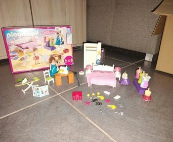 Lot de playmobil 70208 complet la chambre avec dressing 