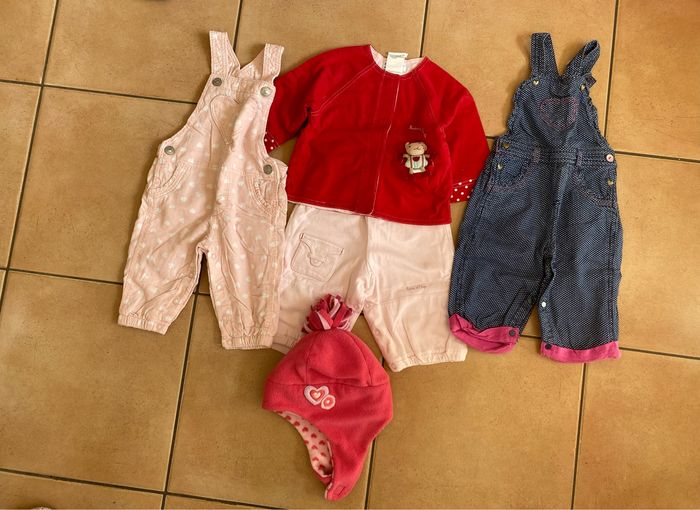 Lot vêtements fille 6 mois - photo numéro 2