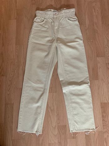 Jean beige Bershka