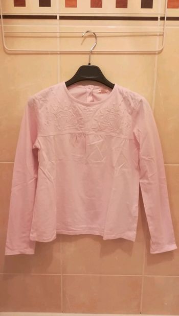 Tee-shirt NEUF T14 ans - V92B