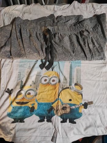 Pyjama minions taille M femme en excellent état