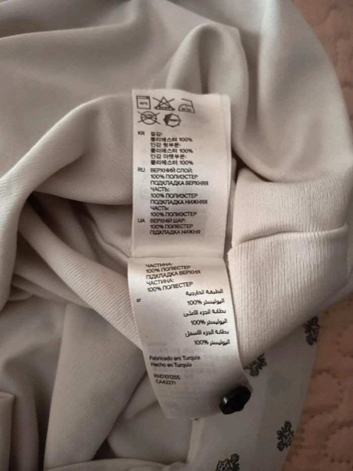 Robe sans manches . Marque H M (A47) - photo numéro 6