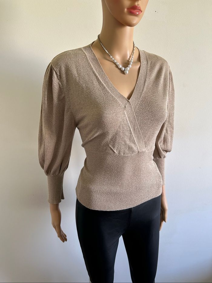 Pull doré pailleté à manches longues Caroll taille 40 excellent état (taille petit) - photo numéro 2