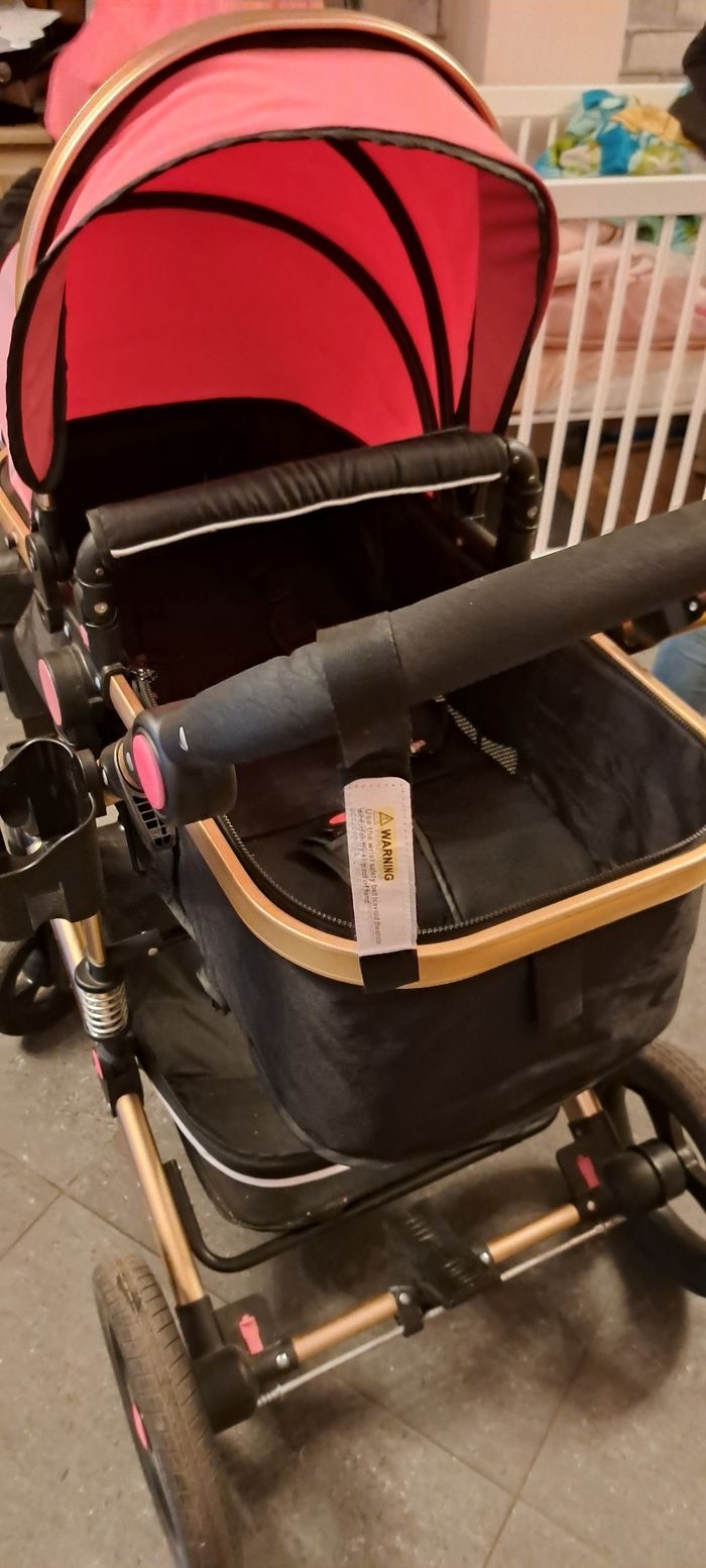 Poussette trio rose à vendre 300e - photo numéro 8