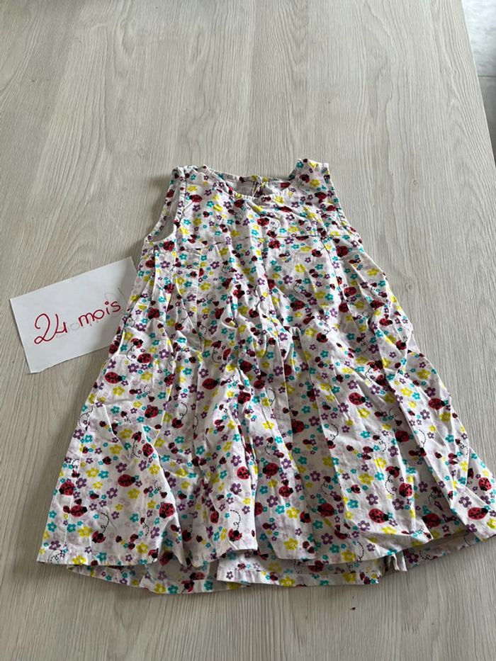 Robe 24 mois