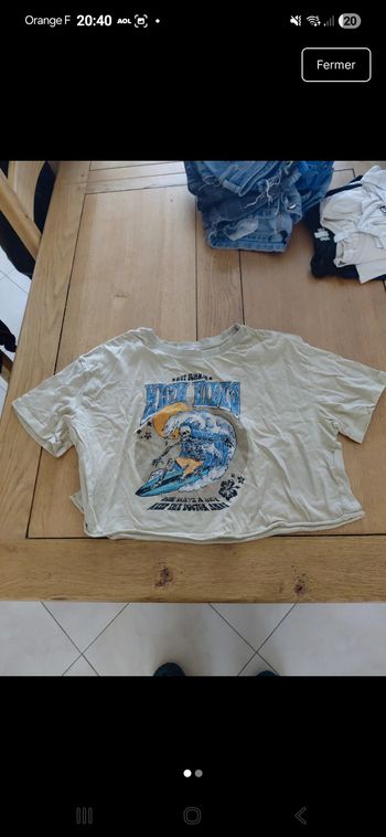 Tee-shirt court