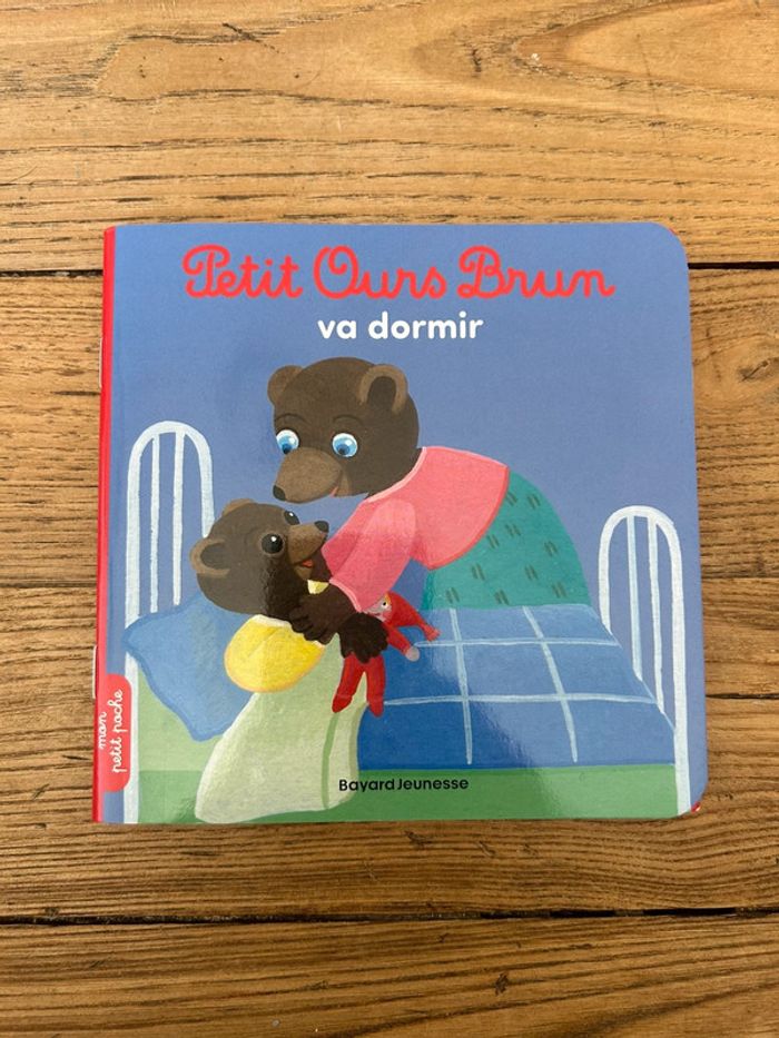 Livre petit ours brun va dormir